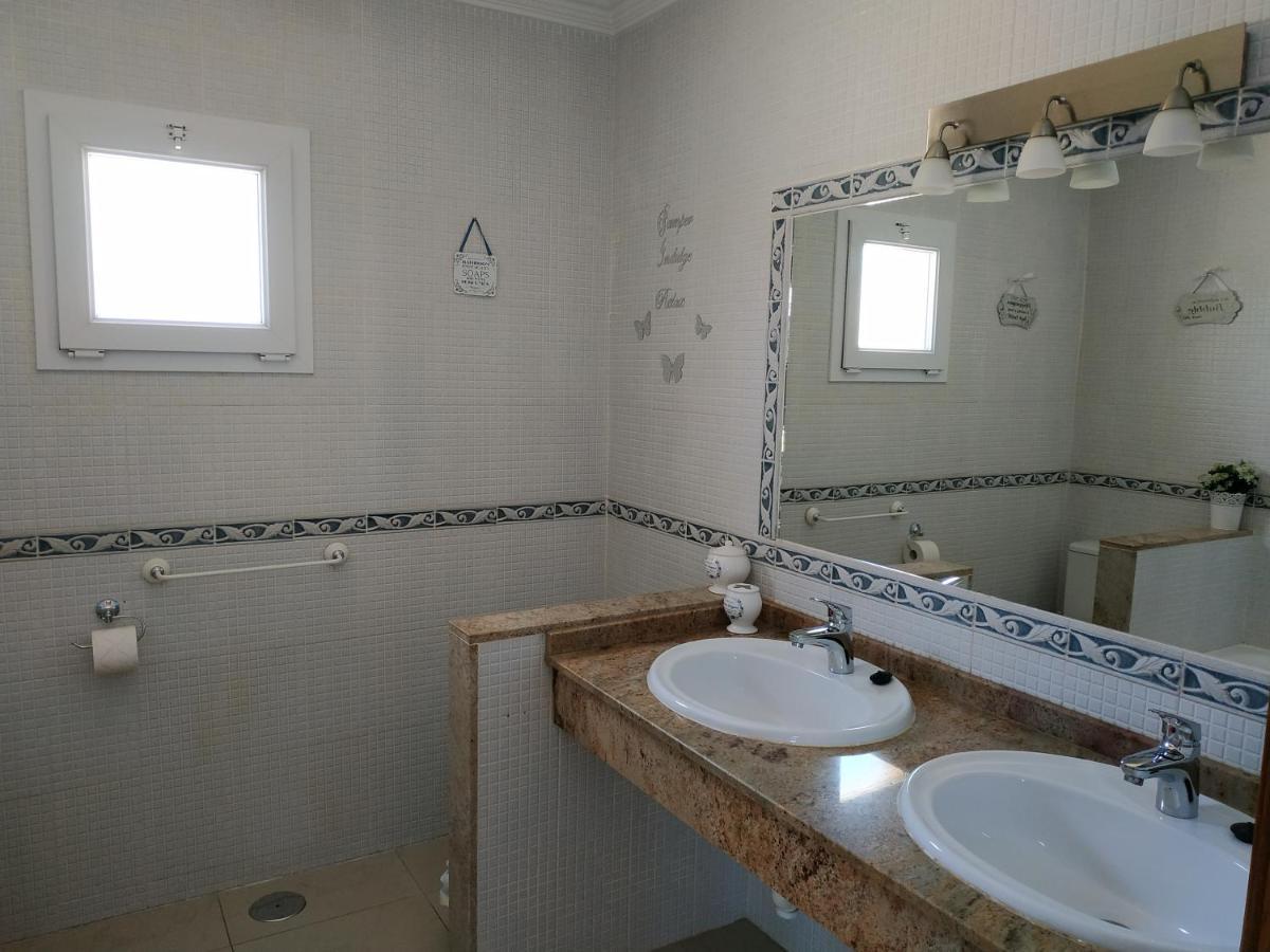 Villa Casa Del Sol 3 Bedroom Villa With Private Solar Covered 12M X 6M Pool Minimum Stay 7 Nights Chromecast And Wifi Throughout The Property Triquivijate Esterno foto
