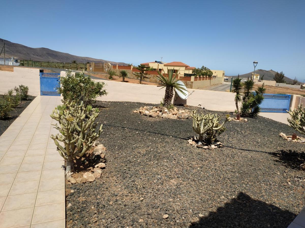 Villa Casa Del Sol 3 Bedroom Villa With Private Solar Covered 12M X 6M Pool Minimum Stay 7 Nights Chromecast And Wifi Throughout The Property Triquivijate Esterno foto