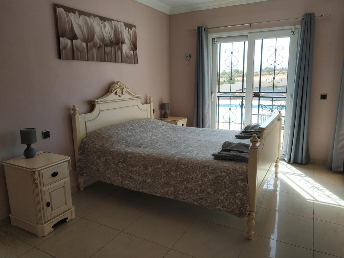 Villa Casa Del Sol 3 Bedroom Villa With Private Solar Covered 12M X 6M Pool Minimum Stay 7 Nights Chromecast And Wifi Throughout The Property Triquivijate Esterno foto